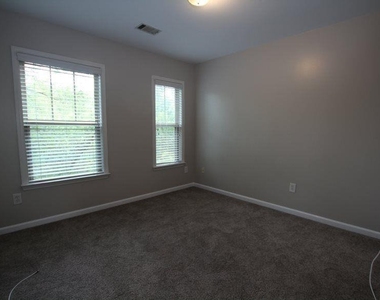 843 Commonwealth Avenue Avenue Se - Photo Thumbnail 13
