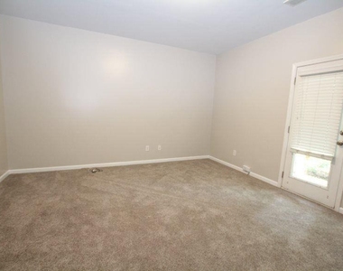 843 Commonwealth Avenue Avenue Se - Photo Thumbnail 20
