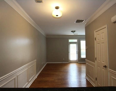 843 Commonwealth Avenue Avenue Se - Photo Thumbnail 9