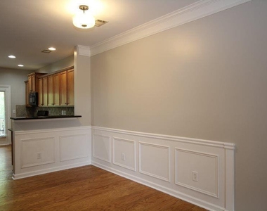 843 Commonwealth Avenue Avenue Se - Photo Thumbnail 7