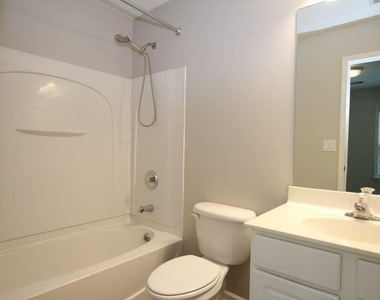 843 Commonwealth Avenue Avenue Se - Photo Thumbnail 18