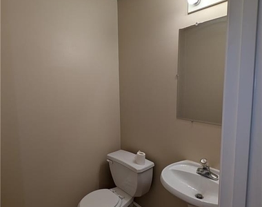 347 Springheaven Way - Photo Thumbnail 14