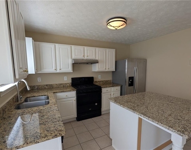 347 Springheaven Way - Photo Thumbnail 13