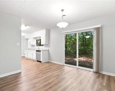 413 Bob Wood Drive - Photo Thumbnail 7