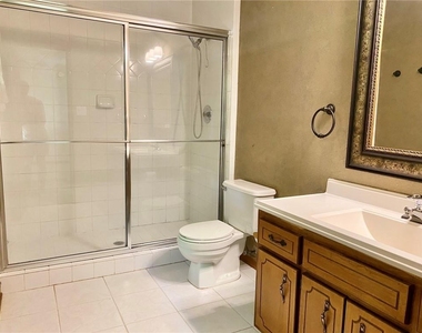 305 Deergrass Trail - Photo Thumbnail 9