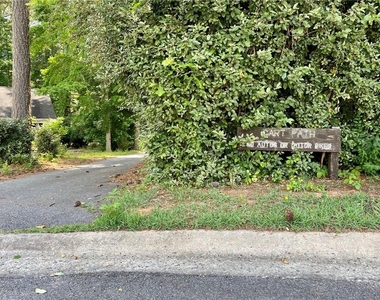 305 Deergrass Trail - Photo Thumbnail 13
