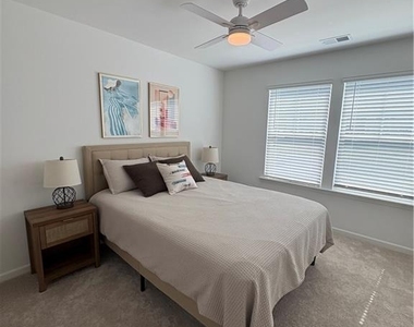 2833 Habibi Court - Photo Thumbnail 13