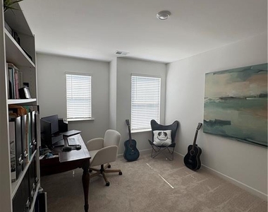 2833 Habibi Court - Photo Thumbnail 18