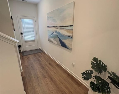 2833 Habibi Court - Photo Thumbnail 10