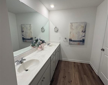 2833 Habibi Court - Photo Thumbnail 16