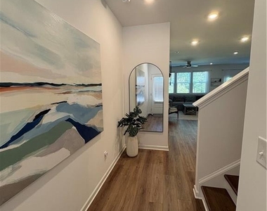 2833 Habibi Court - Photo Thumbnail 9