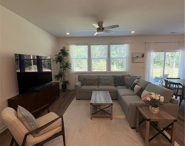 2833 Habibi Court - Photo Thumbnail 2