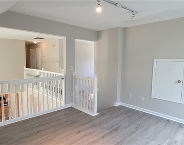 5291 Caitlin Lane - Photo Thumbnail 23