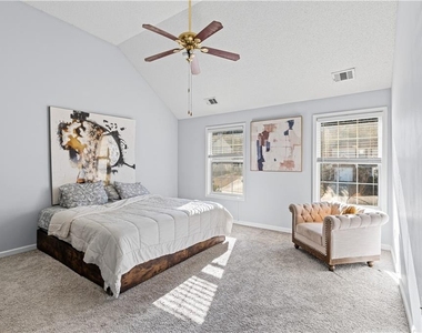 7200 Ravenwood Lane - Photo Thumbnail 18