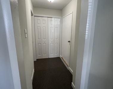 1151 W 19th Street - Photo Thumbnail 14