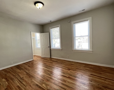 1151 W 19th Street - Photo Thumbnail 2