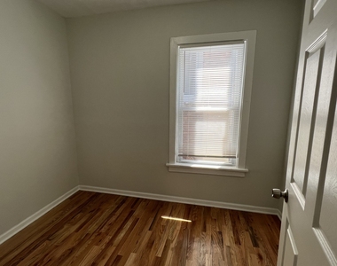 1151 W 19th Street - Photo Thumbnail 11