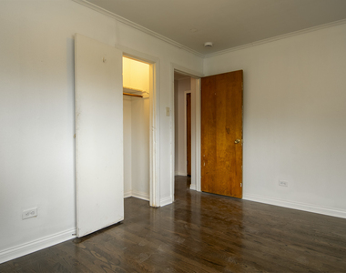 14537 University Avenue - Photo Thumbnail 8