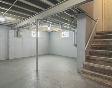 14537 University Avenue - Photo Thumbnail 14