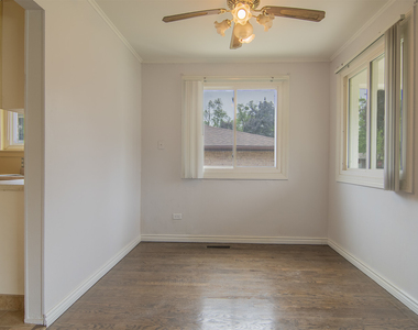 14537 University Avenue - Photo Thumbnail 5