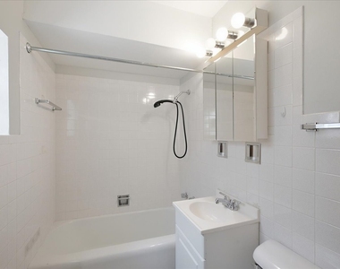 6206 W 64th Place - Photo Thumbnail 6