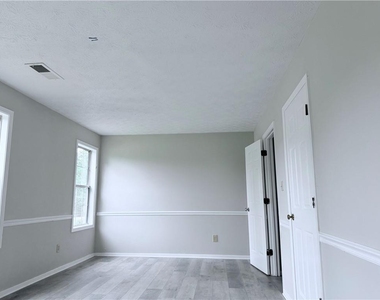 2535 Selman Drive - Photo Thumbnail 22