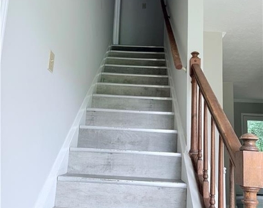 2535 Selman Drive - Photo Thumbnail 2