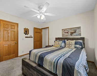 15414 N River Beach Drive - Photo Thumbnail 25