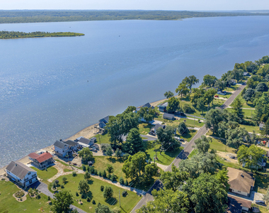 15414 N River Beach Drive - Photo Thumbnail 11