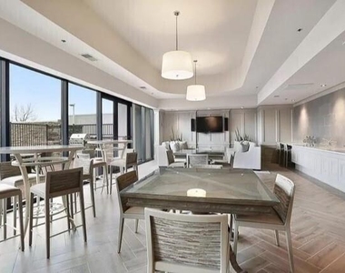 2255 Peachtree Road Ne - Photo Thumbnail 10
