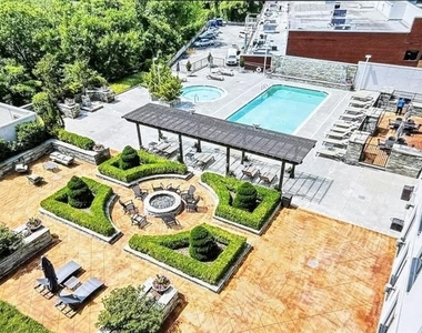2255 Peachtree Road Ne - Photo Thumbnail 9