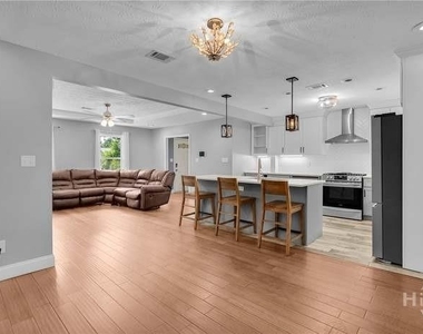 700 Pepperwood Trail - Photo Thumbnail 25