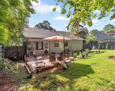 700 Pepperwood Trail - Photo Thumbnail 14
