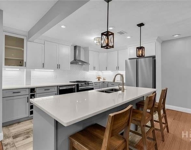 700 Pepperwood Trail - Photo Thumbnail 3