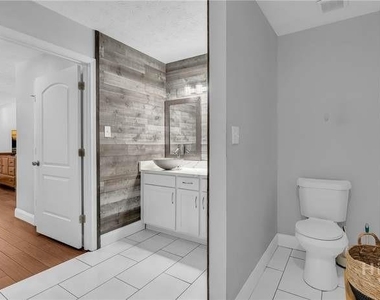 700 Pepperwood Trail - Photo Thumbnail 21