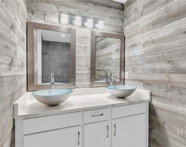 700 Pepperwood Trail - Photo Thumbnail 19