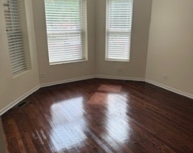 7630 S Peoria Street - Photo Thumbnail 3