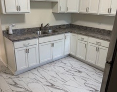 7630 S Peoria Street - Photo Thumbnail 16