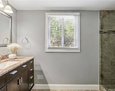 1888 La Mesa - Photo Thumbnail 23