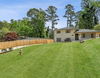 1888 La Mesa - Photo Thumbnail 4