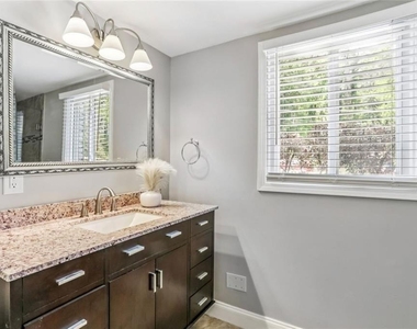 1888 La Mesa - Photo Thumbnail 22