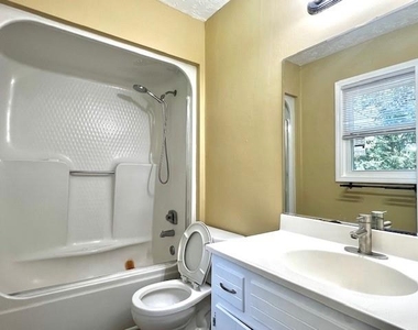 2703 Seneca Trail - Photo Thumbnail 10