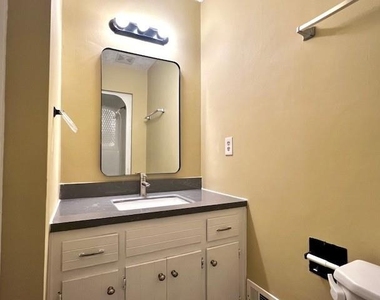 2703 Seneca Trail - Photo Thumbnail 12