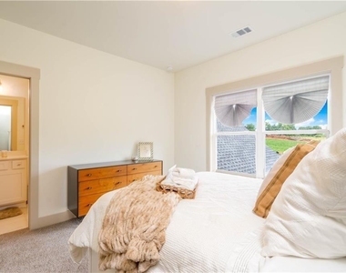 5430 Crow Road - Photo Thumbnail 15