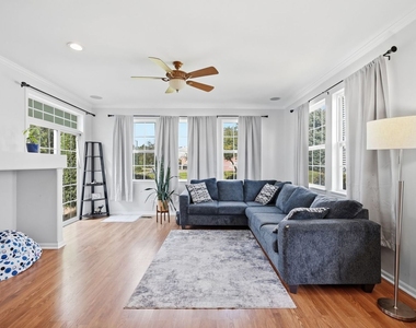 16146 Huron Street - Photo Thumbnail 2