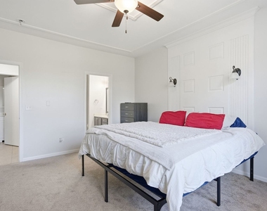 16146 Huron Street - Photo Thumbnail 9