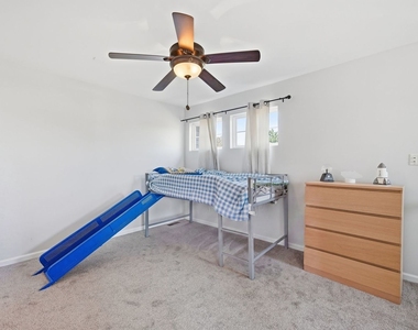 16146 Huron Street - Photo Thumbnail 13