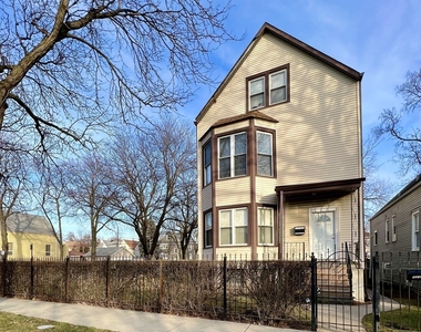 2155 N Kilbourn Avenue - Photo Thumbnail 15