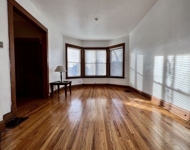 2155 N Kilbourn Avenue - Photo Thumbnail 4