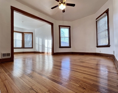 2155 N Kilbourn Avenue - Photo Thumbnail 7